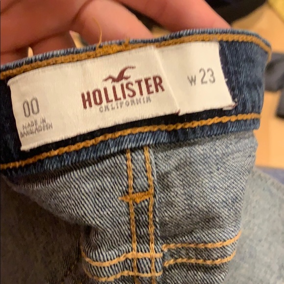 Shorts - Picture 3 of 3